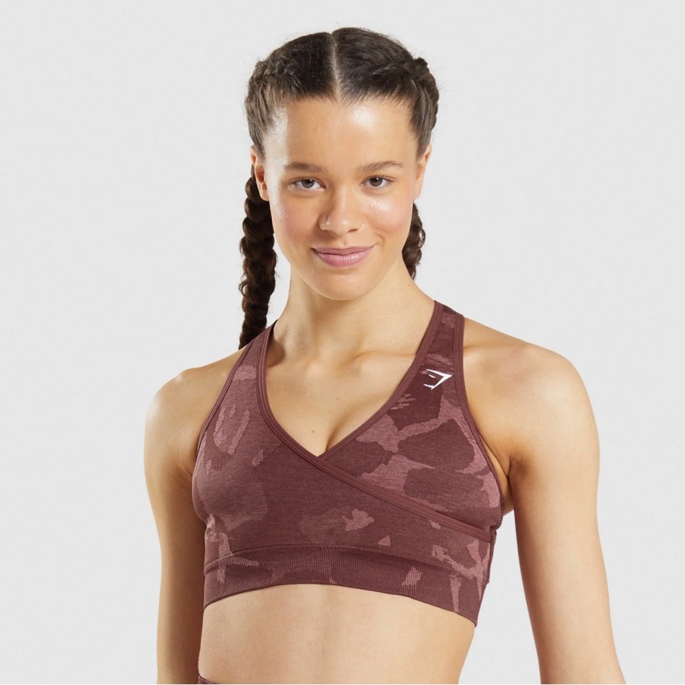 Gymshark Adapt Camo Seamless Sports Bra - Savanna | Cherry Brown Small
